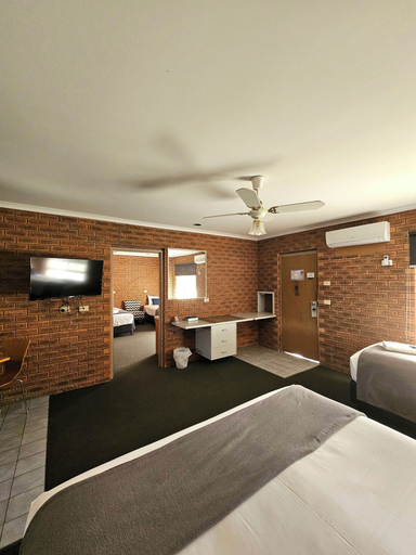 Bedroom 8