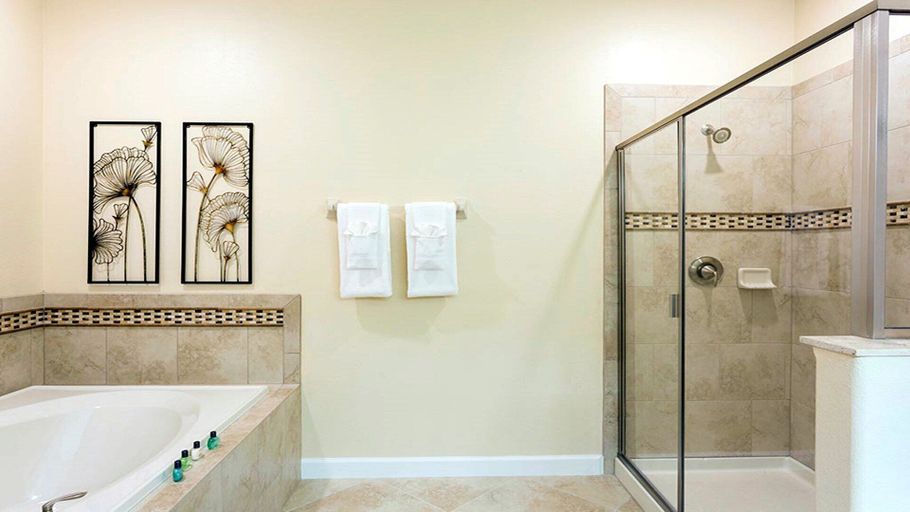 Bathroom 4, Spacious Getaway With Pool, Near Orlando Parks, Osceola