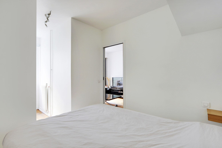 Room 3, Modern Brunel Classic 1 Bed Apt With Balcony in Paris, Paris