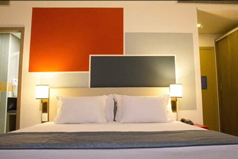 Bedroom 4, TRYP by Wyndham Ribeirão Preto Nacional Inn, Ribeirao Preto