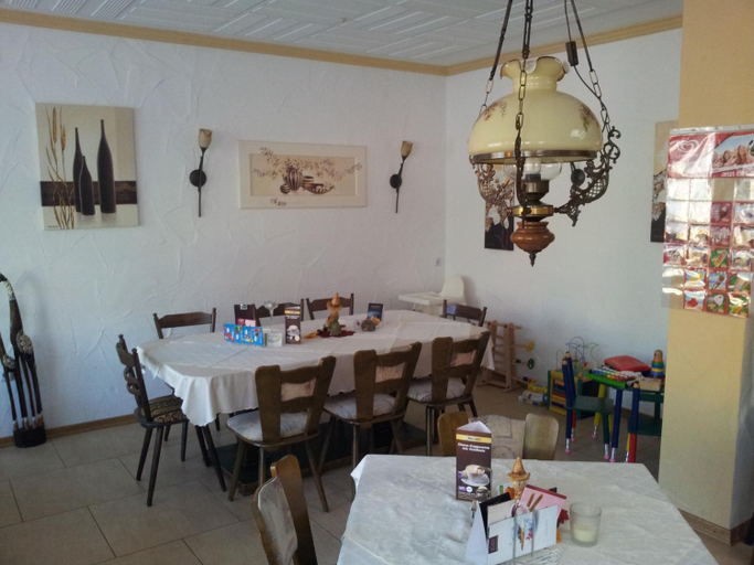 Food & Drinks 5, Landgasthof Zum Heiligenberg, Werra-Meißner-Kreis