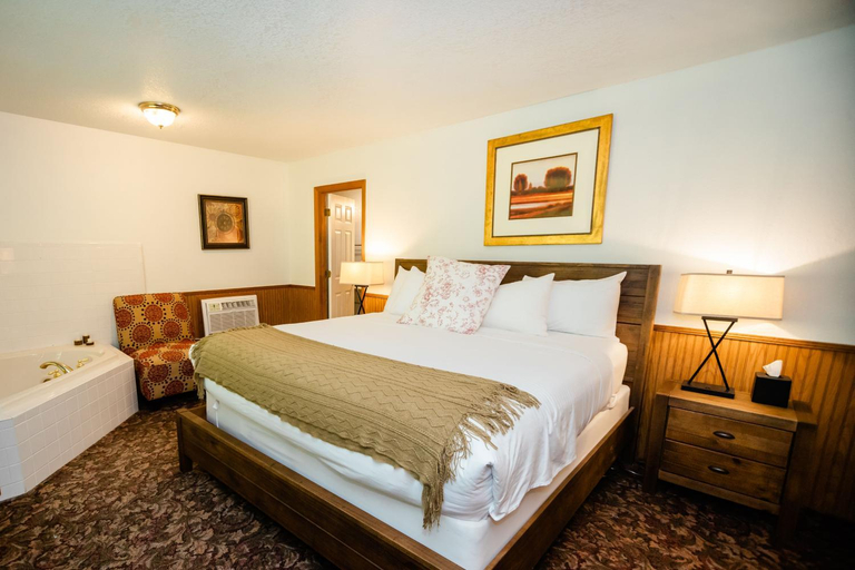 Bedroom 2, Sylvan Valley Lodge & Cellars, White