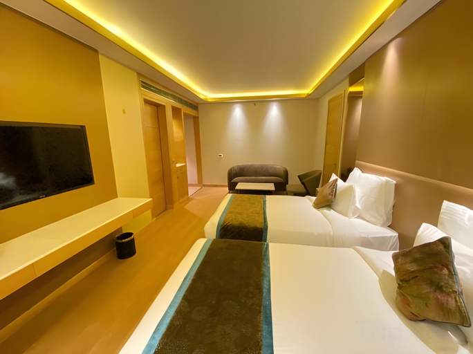 Bedroom 2, Nirvana Luxury Hotel, Ludhiana