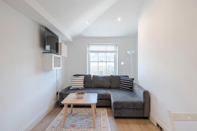 Others 5, Marylebone Gloucester Place by Viridian apartments, London