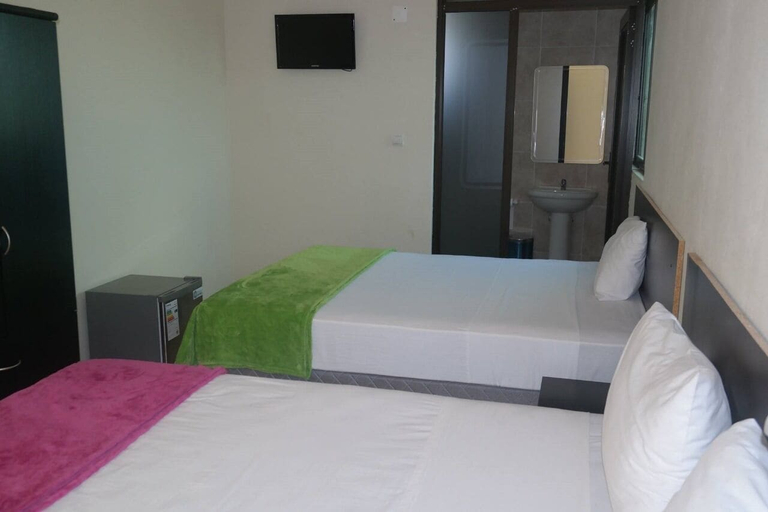Others 5, Zeny Lodge, Boane