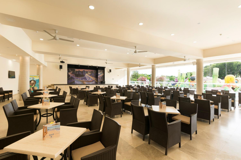 Food & Drinks 5, Mar Hotels Playa de Muro Suites, Baleares