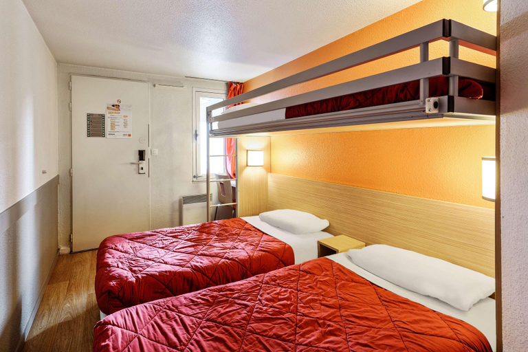 Bedroom 3, Premiere Classe SETE - Balaruc, Hérault
