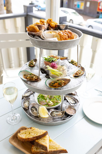 Food & Drinks 5, The Oyster Inn, Auckland