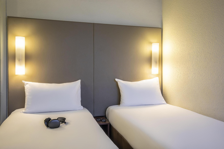 Bedroom 3, Hotel Campanile Mulhouse Sud - Morschwiller, Haut-Rhin