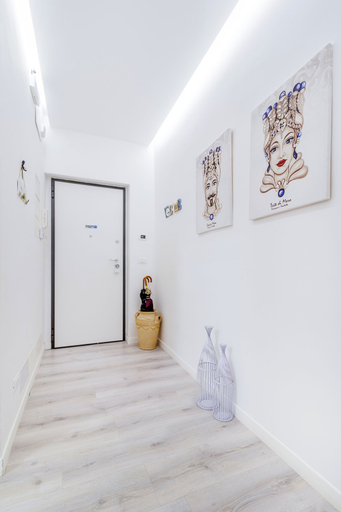 Others 4, Heart City Rooms, Catania