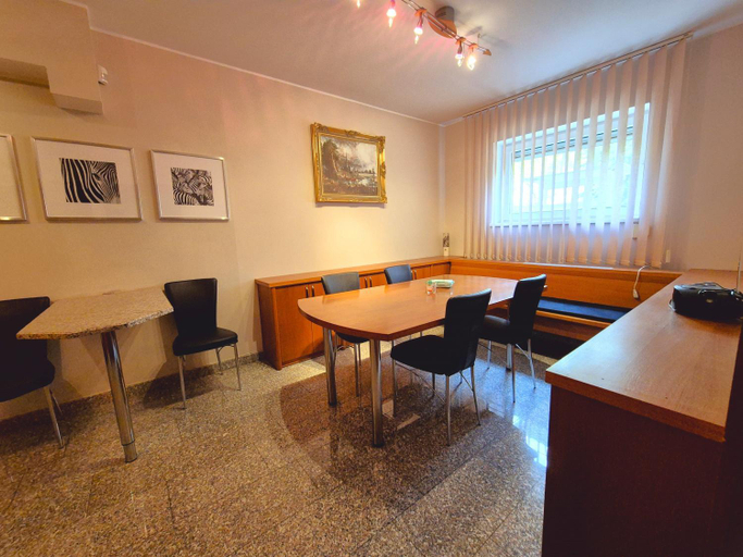 Others 4, Zen Zone Hostel, Bratislava I