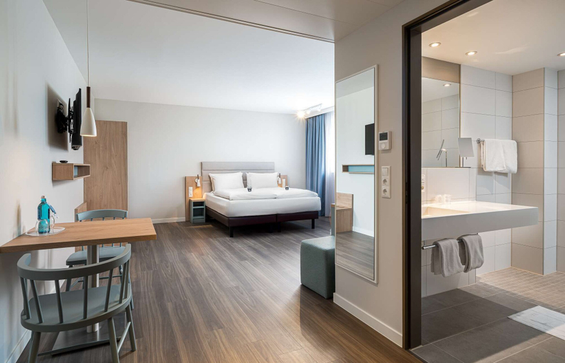 Bedroom 4, elaya hotel oberhausen, Trademark by Wyndham, Oberhausen