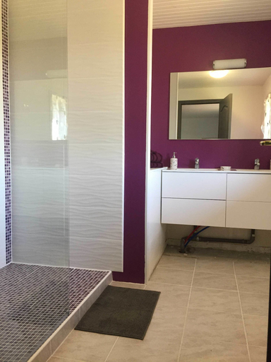 Bathroom 5, La Ferme du Bonheur, Ain