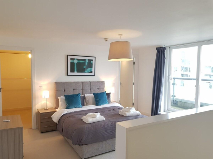 Bedroom 2, Wandsworth Park ~ London, London