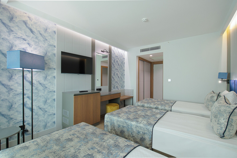Bedroom 4, Sealife Kemer Resort Hotel - All inclusive, Kemer