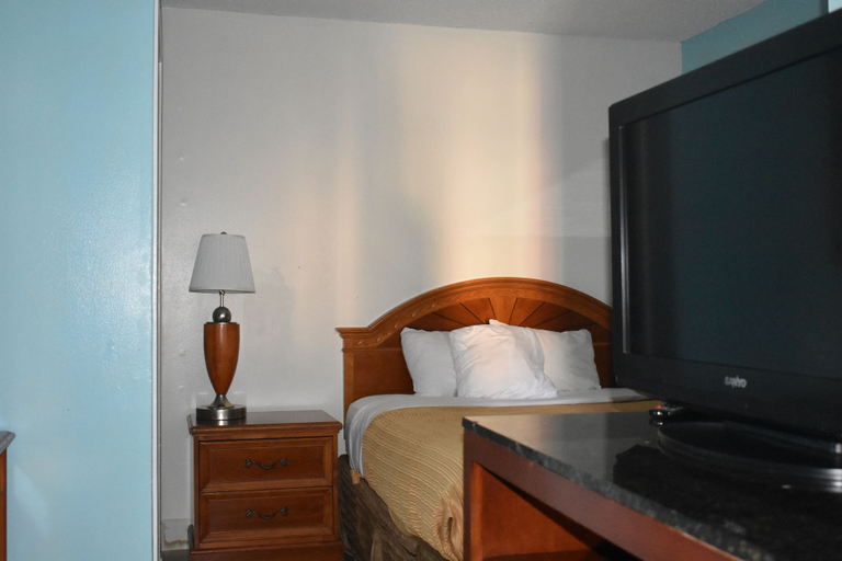 Others 5, GUEST COTTAGES & SUITES, Glynn