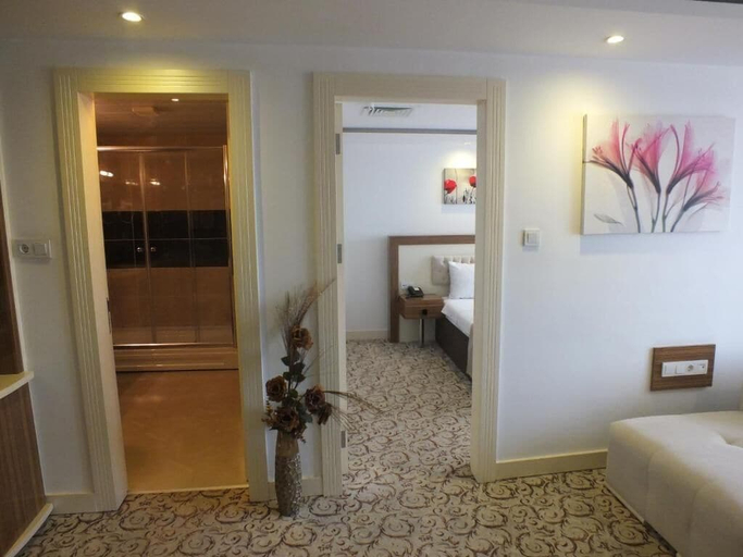 Bedroom 5, Hotel İzgi Turhan, Merkez
