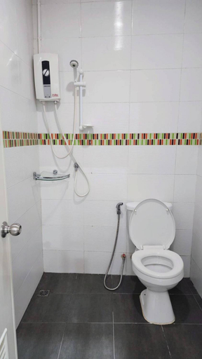 Bathroom 5, Jonah Hotel, Muang Chiang Mai