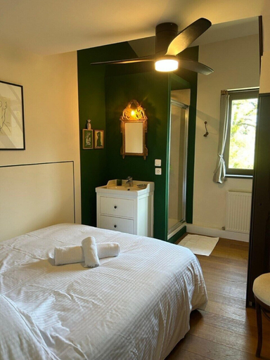 Bedroom 4, La Rose du petit Bois, Rhône
