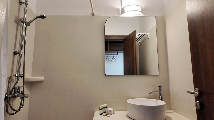 Bathroom 4, Hotel Santorini, South Aegean