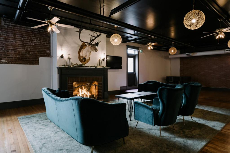 Public Area 2, Hood River Hotel, Hood River