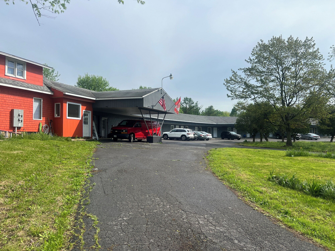 Exterior & Views 2, Nest Inn, Jefferson