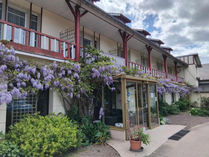 Others 2, Hotel de Tesse, Orne