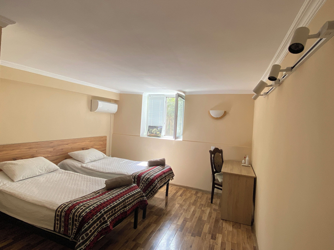 Bedroom, Green House, Tkibuli
