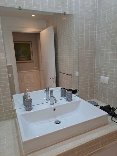 Bathroom, Casa Rosa di Sicilia Marzamemi, Syracuse