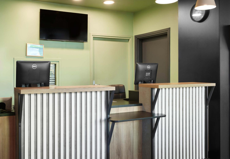 Public Area 2, B&B HOTEL Le Port- Marly St-Germain en Laye, Yvelines