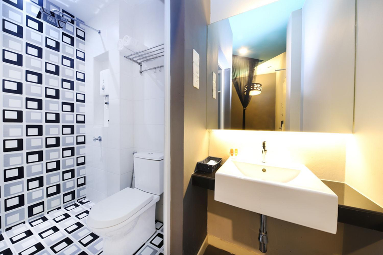 Bathroom 4, Hotel O Rooms Boutique Hotel, Johor Bahru