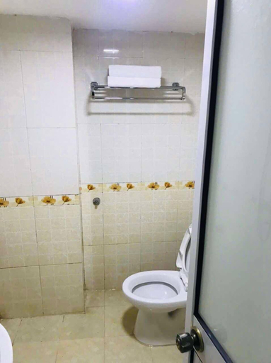 Bathroom 4, HOTEL HÀ THÀNH, Từ Liêm
