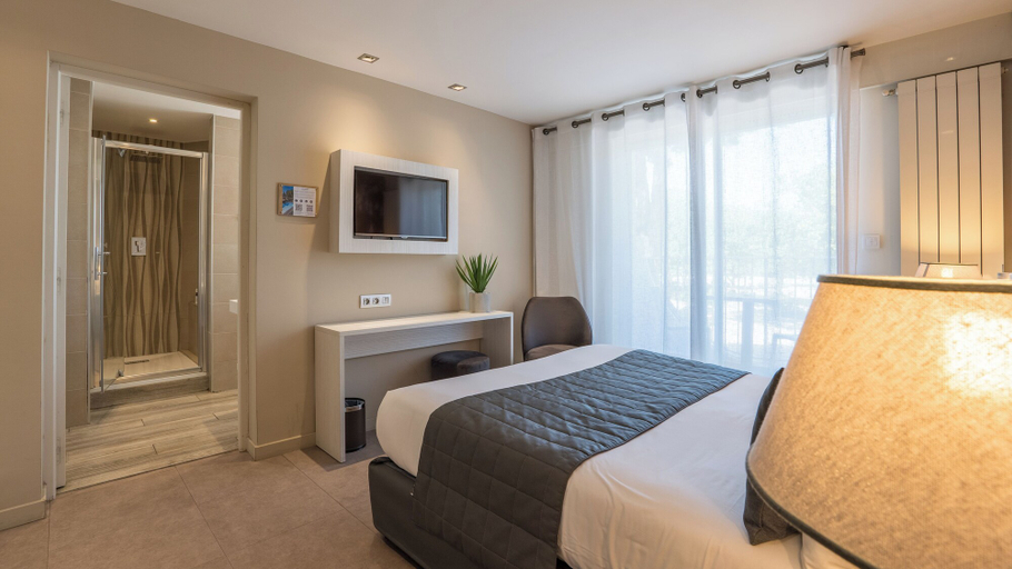Bedroom 4, Hôtel Europe, Hérault