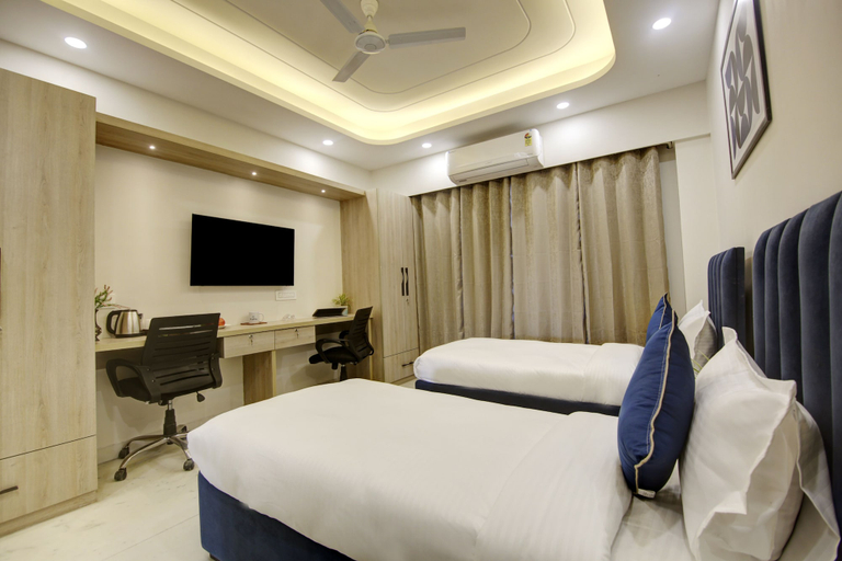 Bedroom 4, FlxHo Quad - Luxury Studio Apart Hotel, Gurgaon
