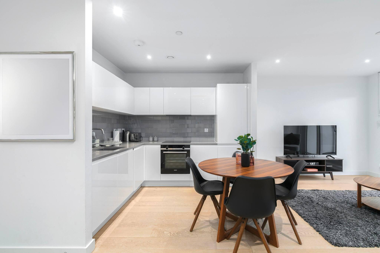 Kitchen 2, Luxurious Riverside Apartment in Central London, London