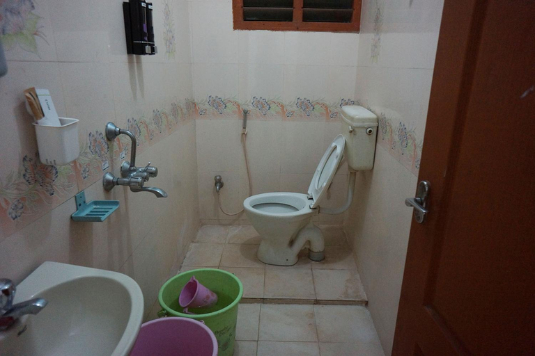 Bathroom 3, VPR Guest House, Vellore