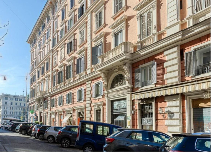 Exterior & Views 2, Le vie di San Pietro guest house, Roma