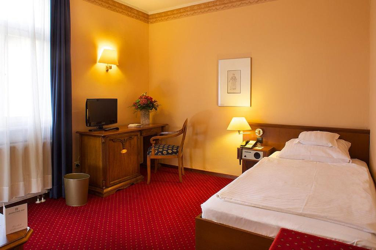 Bedroom 3, Hotel Sachsischer Hof, Schmalkalden-Meiningen