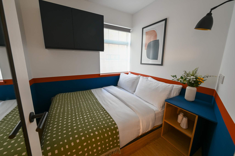 Bedroom 2, Luxurious 2-Bedroom Flat Close to Angel Stn, London
