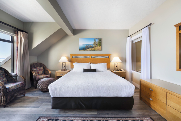 Bedroom 3, Sidney Waterfront Inn & Suites, Capital