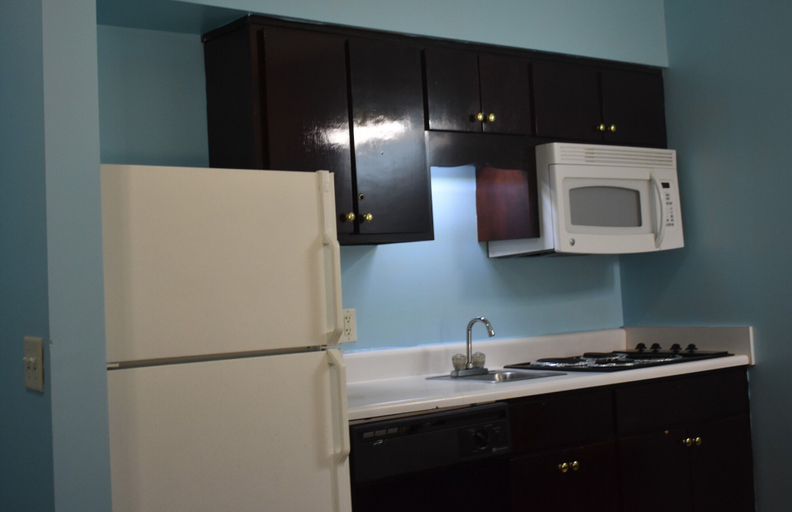 Others 4, GUEST COTTAGES & SUITES, Glynn