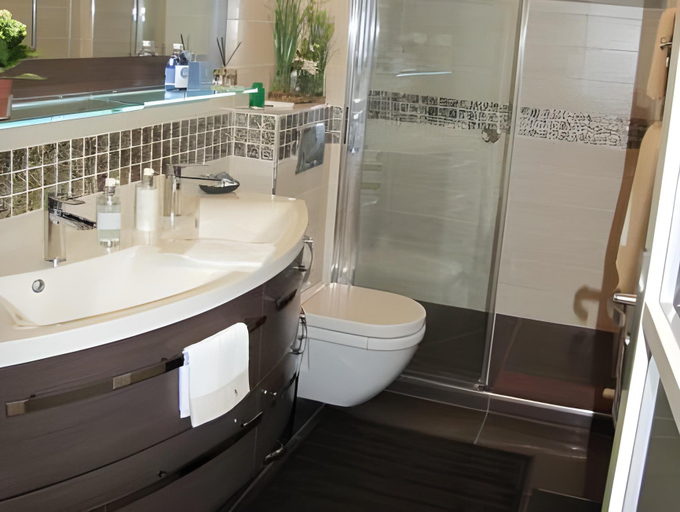 Bathroom 3, Le studio Chez Marile, Val-de-Marne