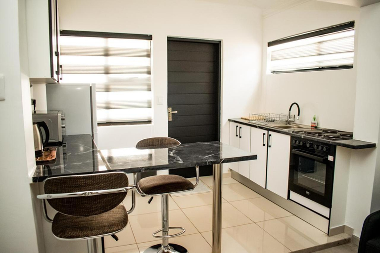 Others 2, Thamani Guest House, West Rand