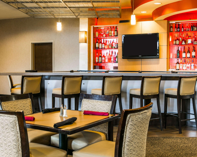 Food & Drinks 5, Cambria Hotel Raleigh - Durham Airport, Wake