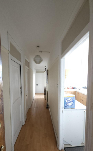 Others 4, London Edgware Station Apartment, London
