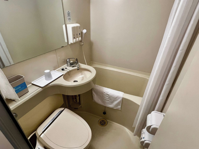 Bathroom 3