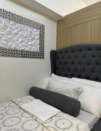 Others 3, Shore 2 Tower 1 Residences, Pasay City