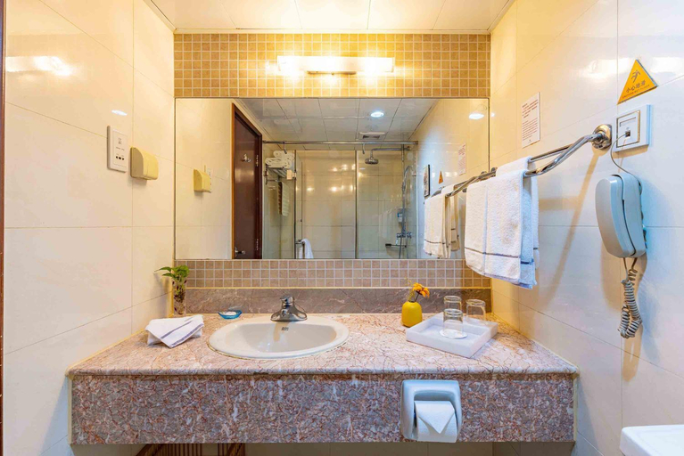 Bathroom 4, Beijing Hepingli Hotel, Beijing
