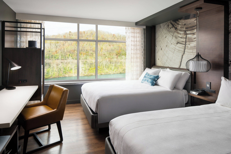 Bedroom 3, Morgantown Marriott at Waterfront Place, Monongalia
