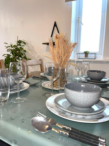 Others 3, Forsyth Court - 2 beds Apartment, London